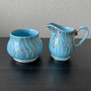 Vintage Sadler Blue Creamer & Sugar // Gold Design // Made in England